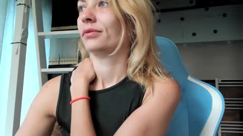 karoline121 online show from September 2025 06:46:01 AM