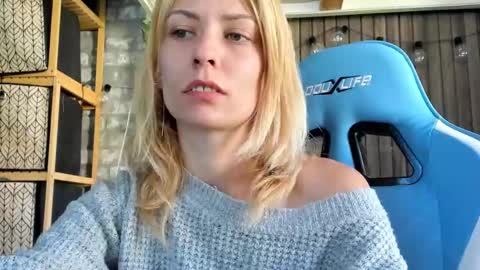 karoline121 online show from September 2025 09:22:01 AM