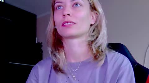 karoline121 online show from October 2025 09:40:02 AM