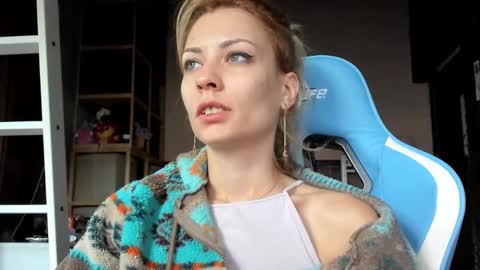 karoline121 online show from November 2025 06:03:01 AM