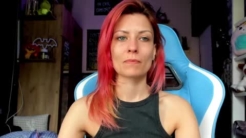 karoline121 online show from April 2026 05:52:01 AM