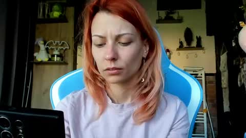 Snapshot of karoline121 chatting on April 2026 05:30:01 AM karoline121 online show from April 2026 05:30:01 AM