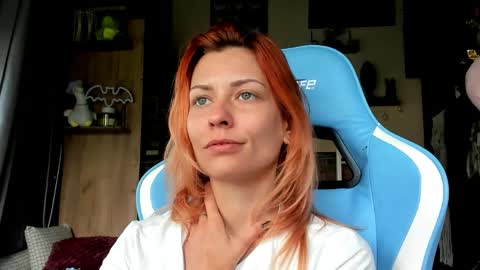 Snapshot of karoline121 chatting on May 2026 05:56:01 AM karoline121 online show from May 2026 05:56:01 AM