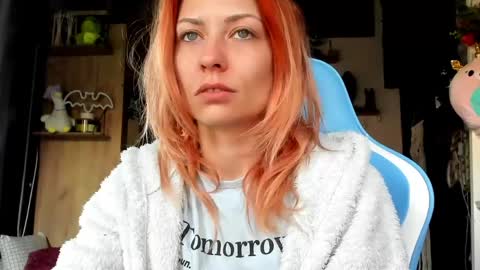 Snapshot of karoline121 chatting on May 2026 04:08:02 AM karoline121 online show from May 2026 04:08:02 AM