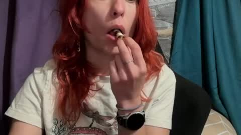 Snapshot of karoline121 chatting on May 2026 07:05:01 AM karoline121 online show from May 2026 07:05:01 AM