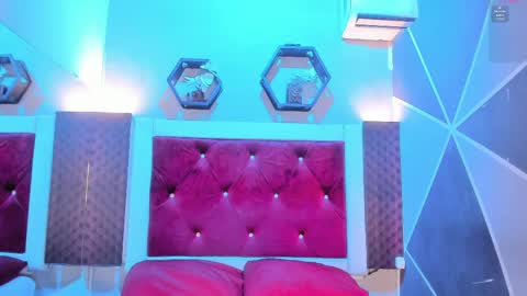 Snapshot of karoll014 chatting on May 2026 12:21:02 PM Karol online show from May 2026 12:21:02 PM