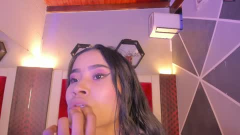 Snapshot of karoll014 chatting on May 2026 12:02:01 PM Karol online show from May 2026 12:02:01 PM