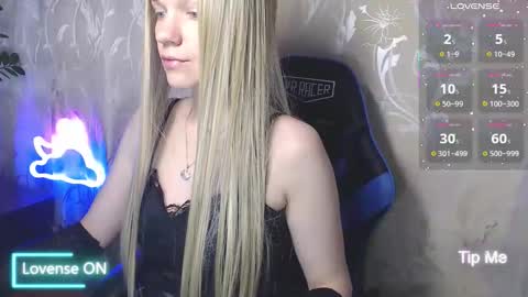 Caroline Fox online show from May 2026 11:20:01 AM
