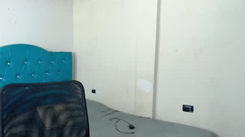 Kasandra  online show from October 2025 07:37:02 PM