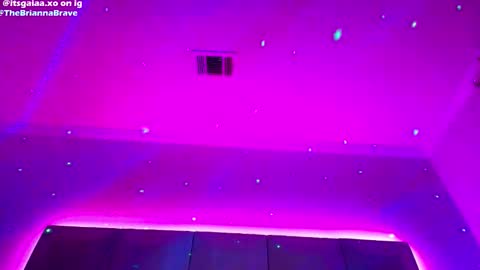 BriannaBrave online show from March 2026 05:44:01 AM