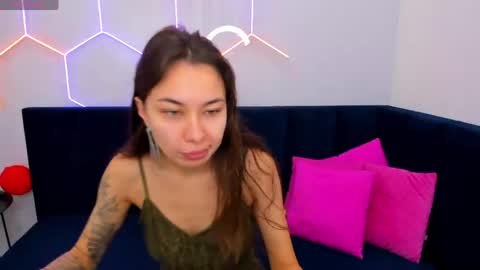 Snapshot of kat__cat chatting on April 2026 02:02:01 AM kat__cat online show from April 2026 02:02:01 AM