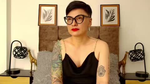 kat paradisse online show from November 2025 07:46:02 PM