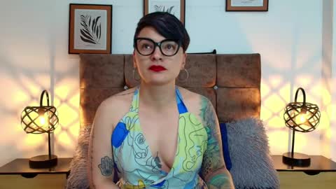 Snapshot of kat_paradisse chatting on April 2026 05:30:01 PM kat paradisse online show from April 2026 05:30:01 PM