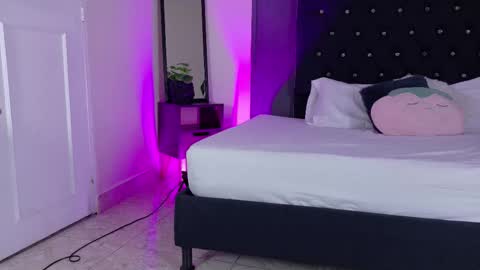 kataaleya__12 online show from October 2025 12:07:02 PM