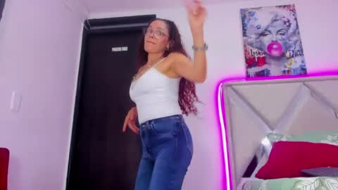 Snapshot of kataleya_saenz1 chatting on July 2026 12:41:01 PM kataleya online show from July 2026 12:41:01 PM