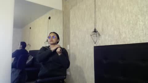 Katalina online show from November 2025 01:33:02 PM