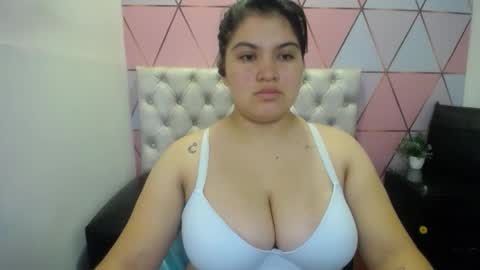 katalina santana25 online show from March 2026 06:01:02 PM