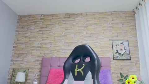 katalinahell online show from January 2025 11:33:01 PM