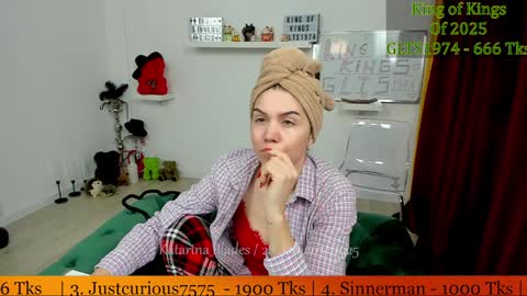 Snapshot of katarina_blades chatting on January 2025 09:29:02 PM online show from January 2025 09:29:02 PM