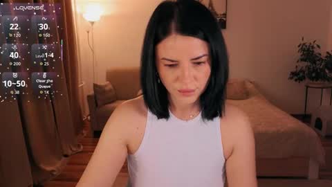 kate124680 online show from December 2025 10:47:02 PM