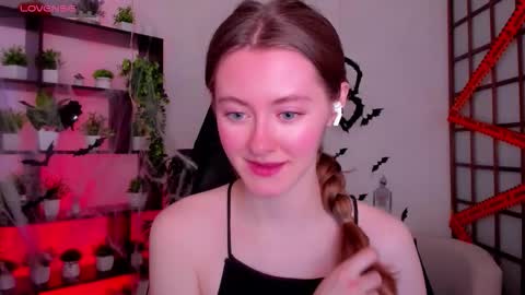 Kate online show from October 2025 02:47:02 AM