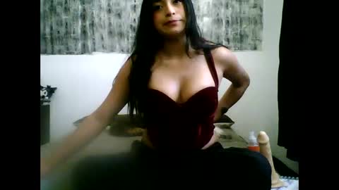 Snapshot of kate_mossi chatting on May 2026 04:45:02 PM Danna online show from May 2026 04:45:02 PM