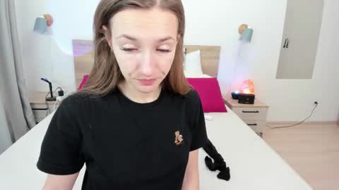 kate_redgar online show from February 2026 12:54:02 PM