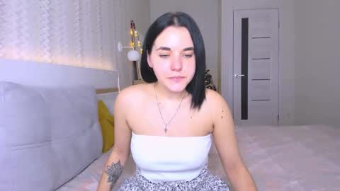 Snapshot of kate_ree_ chatting on January 2025 05:51:01 PM KATE online show from January 2025 05:51:01 PM