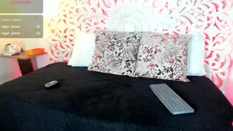 Snapshot of kate_thompson_ chatting on April 2026 01:26:02 PM Kathe online show from April 2026 01:26:02 PM