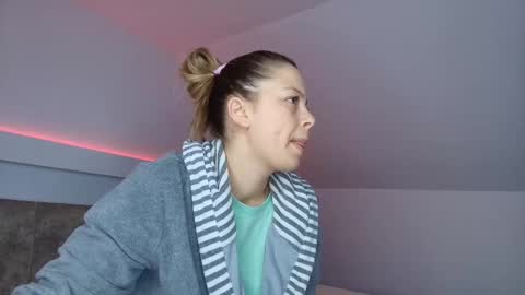 KateAllyaa online show from January 2026 07:46:02 AM