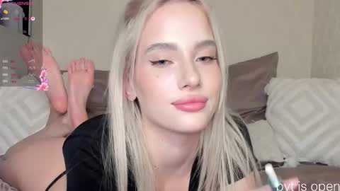    online show from December 2025 10:04:02 PM