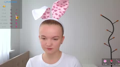 Snapshot of katebunnys chatting on June 2026 04:17:01 AM katebunnys online show from June 2026 04:17:01 AM