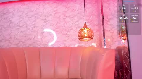 Kate  online show from December 2025 05:17:01 PM