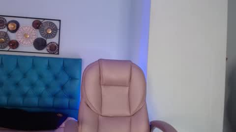 Kate online show from December 2025 11:49:02 AM