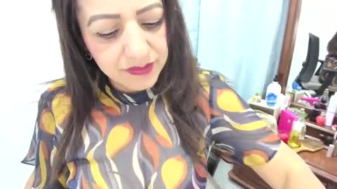 Snapshot of katerinamilf_ chatting on April 2026 03:18:02 PM kata online show from April 2026 03:18:02 PM