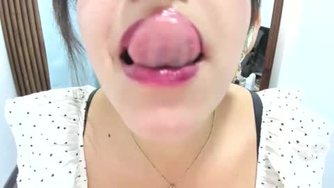 Snapshot of katerinamilf_ chatting on April 2026 10:23:02 PM kata online show from April 2026 10:23:02 PM