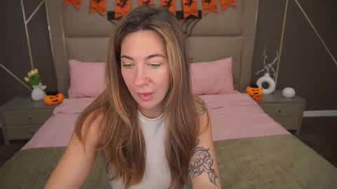 Kate online show from October 2025 07:53:01 AM