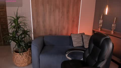 K A T E  online show from March 2025 05:50:02 PM