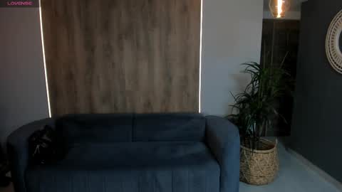 K A T E  online show from March 2025 12:30:02 PM