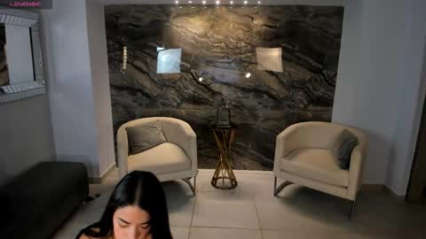 K A T E  online show from November 2025 09:57:01 AM