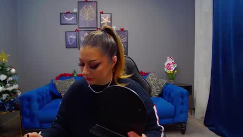 Snapshot of katewalker_ chatting on December 2024 06:09:02 PM Kate online show from December 2024 06:09:02 PM