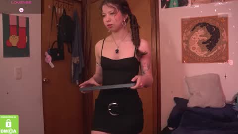 Katerine online show from December 2025 02:21:01 AM