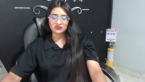 Snapshot of kathe0v chatting on May 2026 10:26:02 PM Call me Lau online show from May 2026 10:26:02 PM