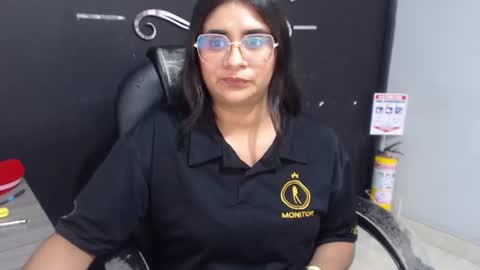 Snapshot of kathe0v chatting on June 2026 09:56:02 PM Call me Lau online show from June 2026 09:56:02 PM
