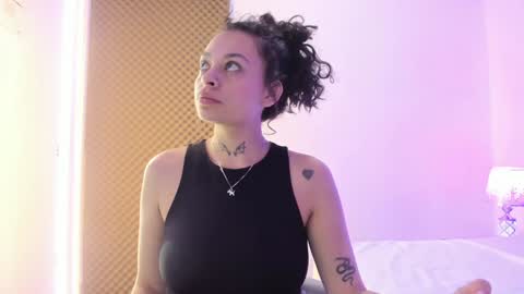 Snapshot of kathegomez_ chatting on January 2025 01:32:02 AM KatheGomez  online show from January 2025 01:32:02 AM