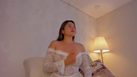 Kathee Saenz online show from November 2025 09:46:02 PM