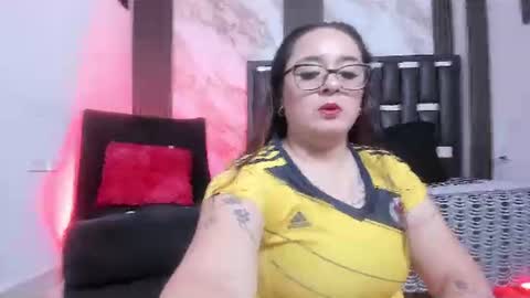 Snapshot of katherina_diaz chatting on June 2026 01:39:01 AM Katherina online show from June 2026 01:39:01 AM