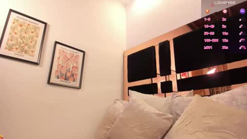 Katherin  online show from November 2025 11:43:02 AM