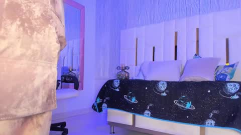 Snapshot of kathy18_ chatting on January 2025 03:01:01 AM Kathy online show from January 2025 03:01:01 AM