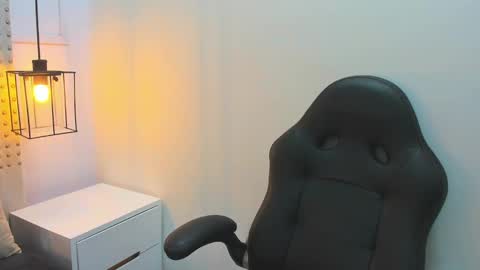 Snapshot of kathy_naughty1 chatting on December 2024 12:01:02 PM Khaty online show from December 2024 12:01:02 PM